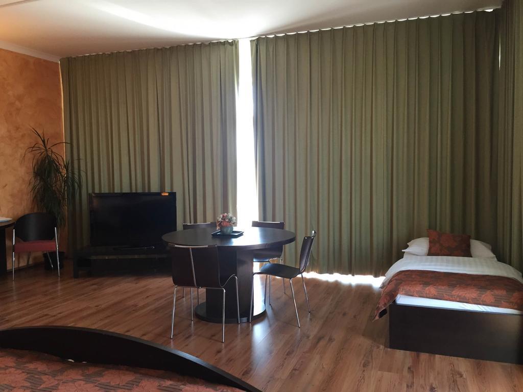 Hotel Samaria Šamorín Εξωτερικό φωτογραφία